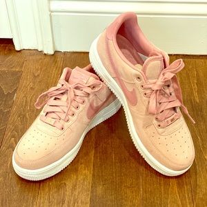 Women’s Nike Air Force 1 Low By You (size 8)